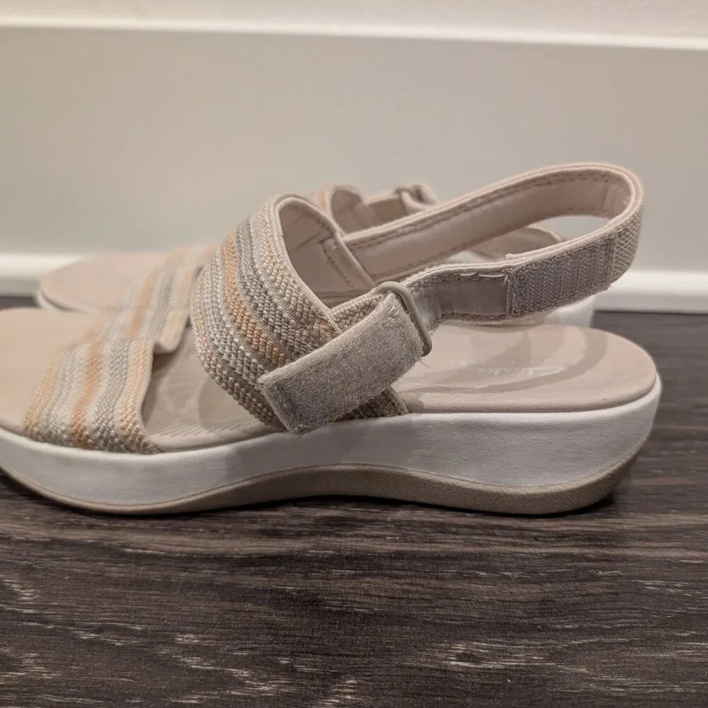 Clarks Cloudsteppers Arla Stroll Women's Sandals in Beige Combination - Picture 4 of 8